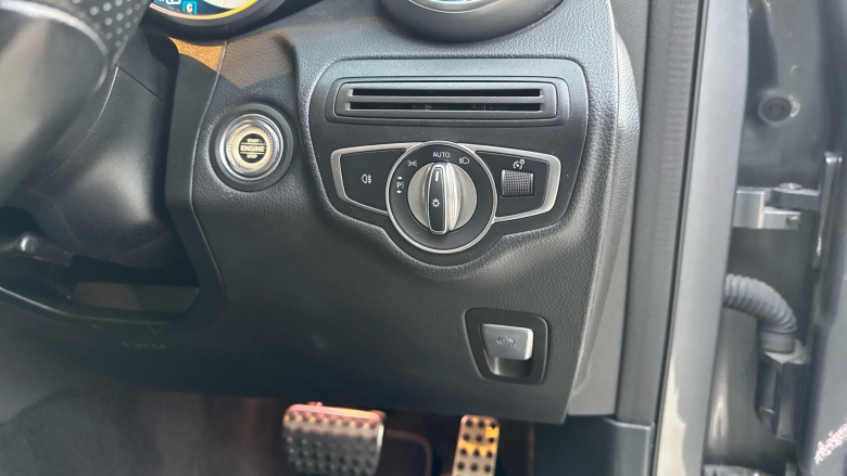 Mercedes-Benz GLC 220d 4Matic AMG Line Premium 5dr 9G-Tronic Diesel Estate